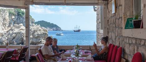 Dagelijks ontbijtbuffet inbegrepen