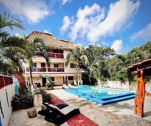 32-inch plasma TV with cable channels, TV - El Perico Marinero (Río Lagartos)