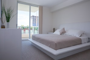 2 bedrooms, Egyptian cotton sheets, premium bedding, down duvets
