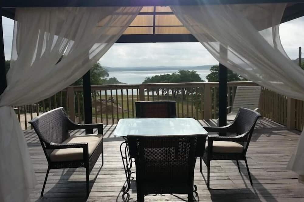 The Lodge at Turkey Cove
