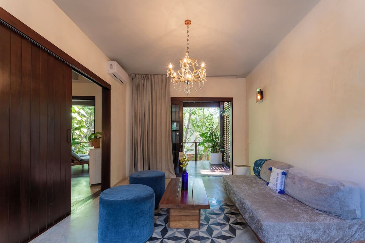 Suite Luxury, 1 letto king con divano letto, terrazzo | 1 camera, lenzuola Frette, biancheria da letto di alta qualità