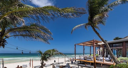 Lula Tulum, a Small Luxury Hotel