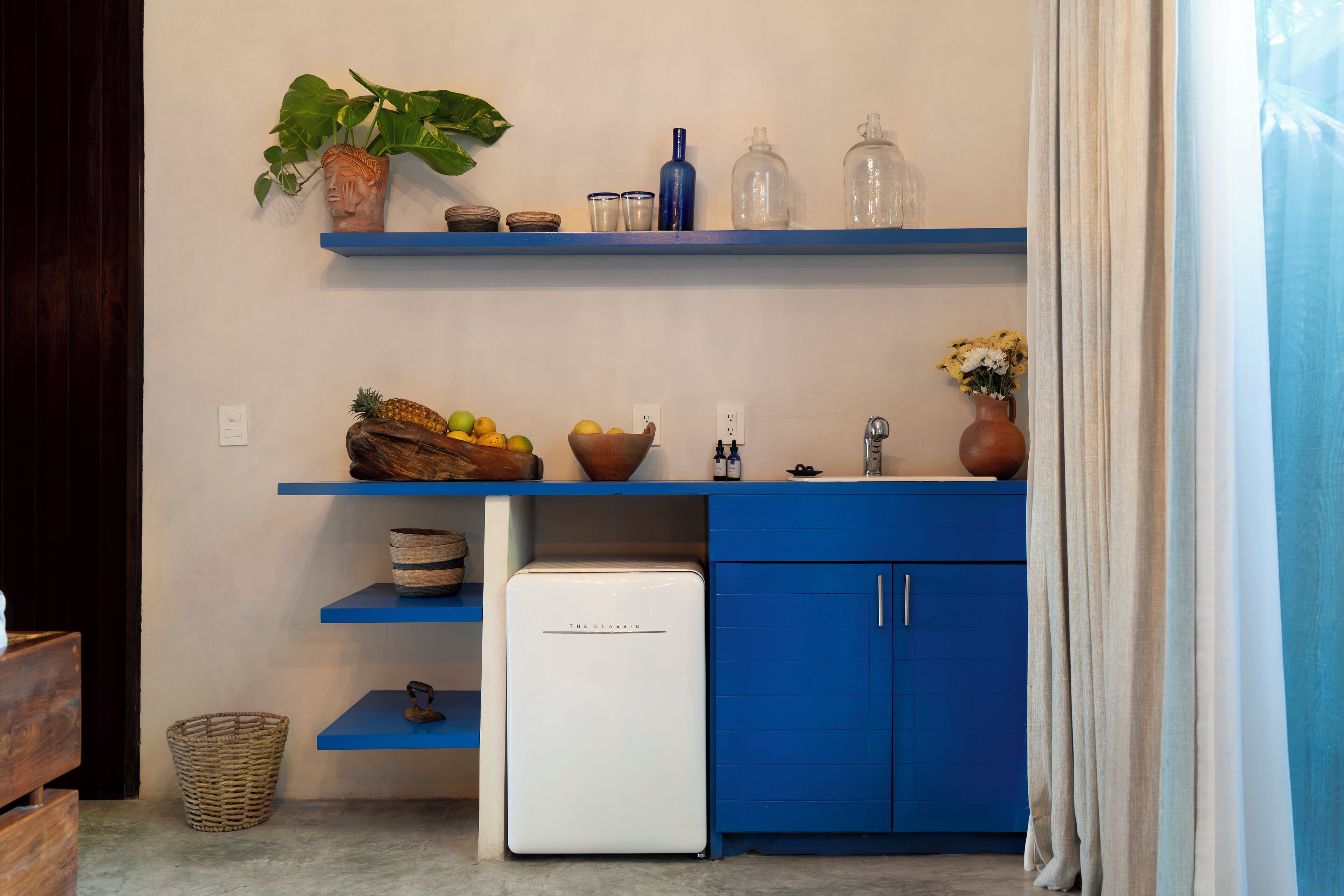 luxury suite, 1 king bed with sofa bed, ground floor | 1 bedroom, frette italian sheets, premium bedding, pillow-top beds