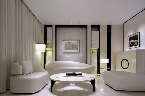 Ziyuan Hotel
