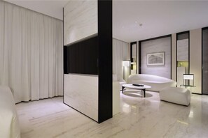 Minibar, in-room safe, soundproofing, iron/ironing board - Ziyuan Hotel (Wuhan)