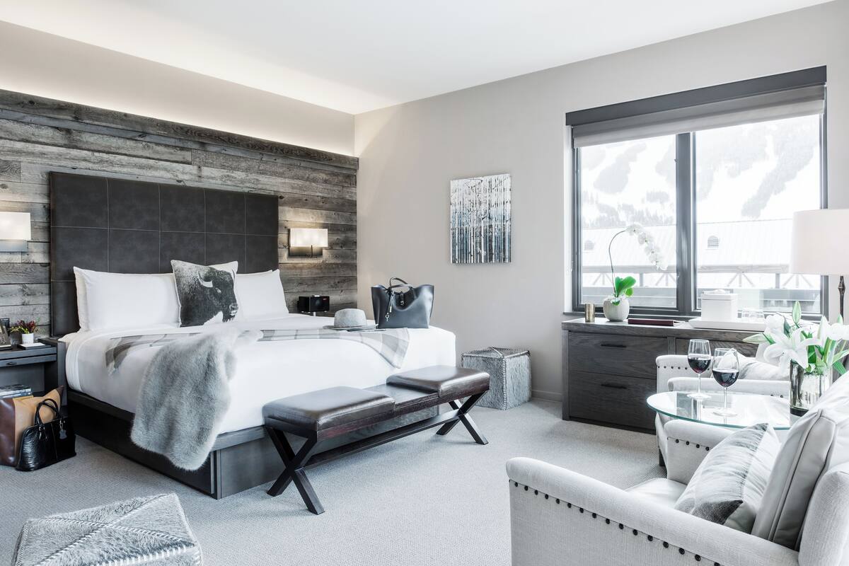 Premium bedding, down duvets, pillow-top beds, in-room safe