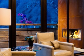 Miller Suite | Living area