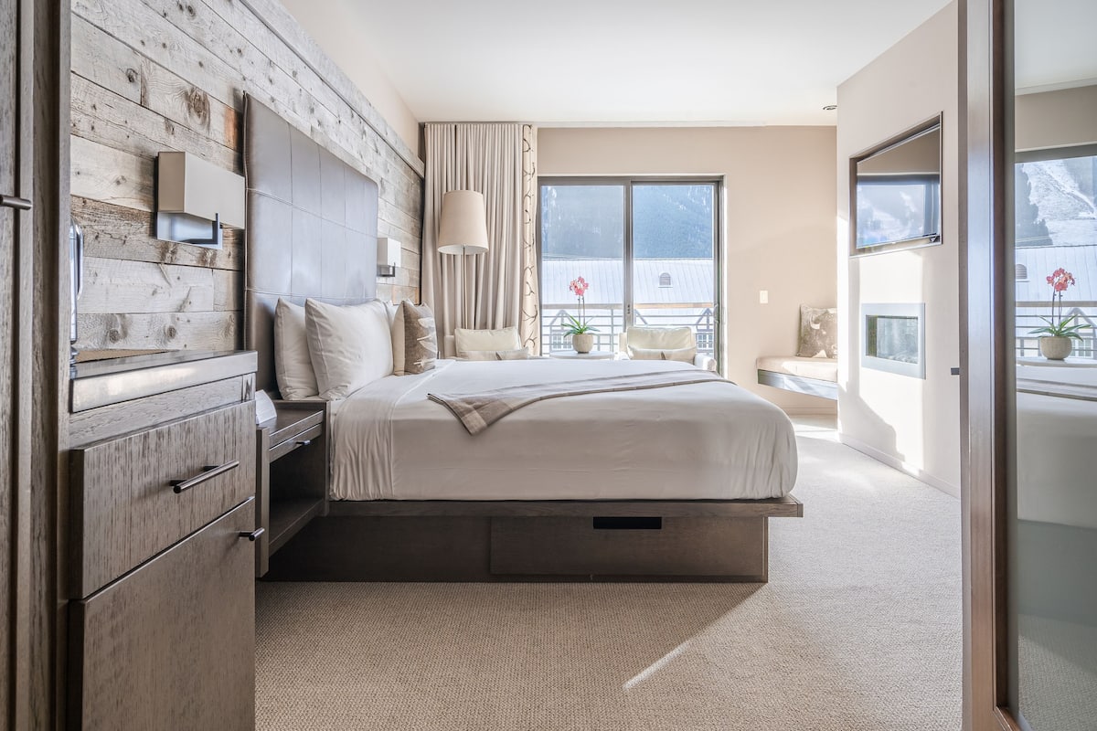 Premium kamer, balkon | Luxe beddengoed, donzen dekbedden, pillowtop-bedden