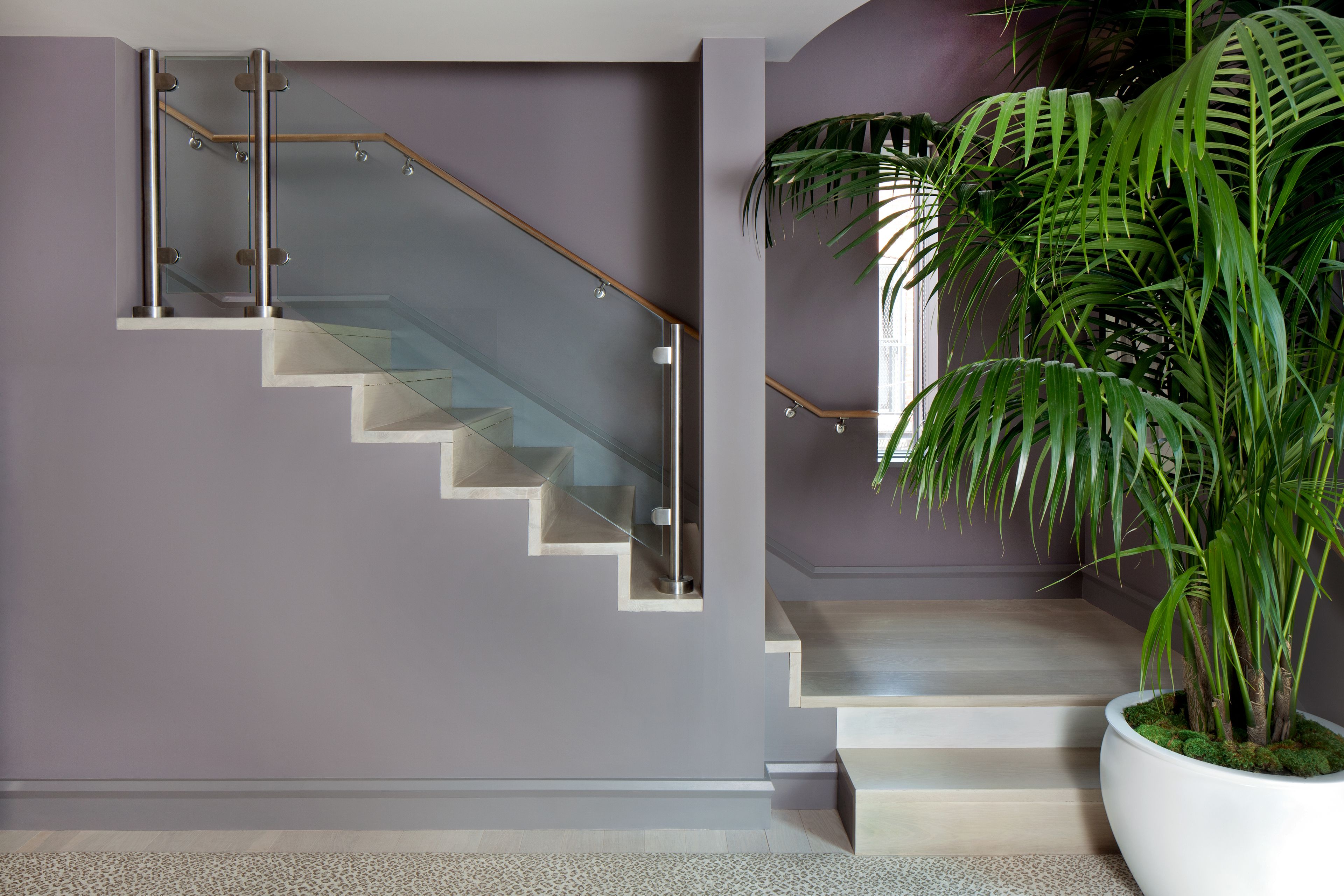 suite (eighteen) | living room | flat-screen tv, fireplace, ipod dock, pay films