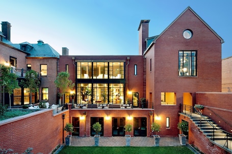 Exterior. The Ivy Hotel