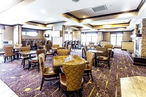 Free daily continental breakfast  - Holiday Inn Express & Suites Billings by IHG (Billings)