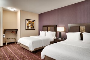 Desk, laptop workspace, blackout drapes, iron/ironing board - Holiday Inn Express & Suites Billings by IHG (Billings)