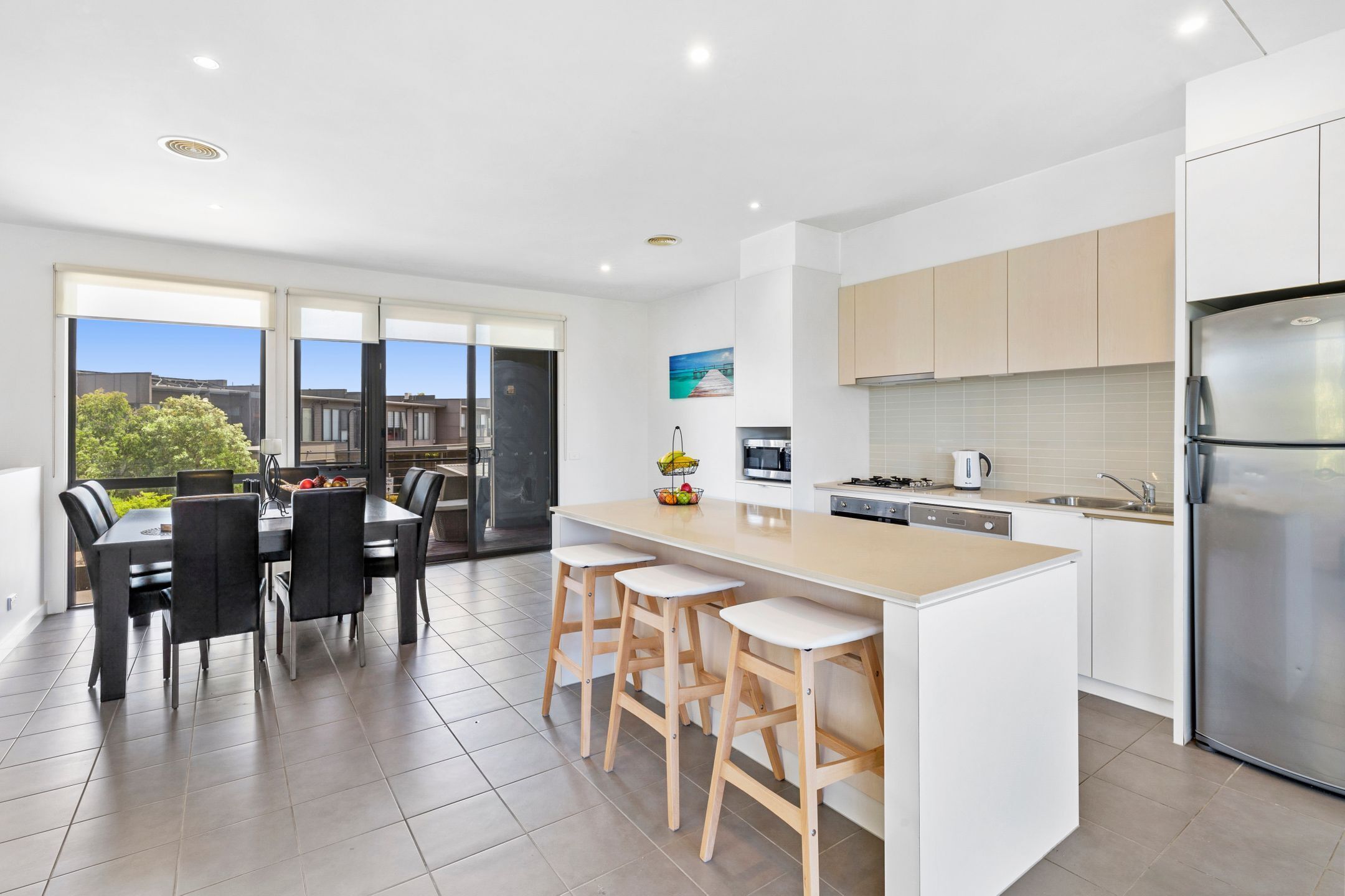 Standard Townhome | Private kitchen | Fridge, microwave, oven, stovetop