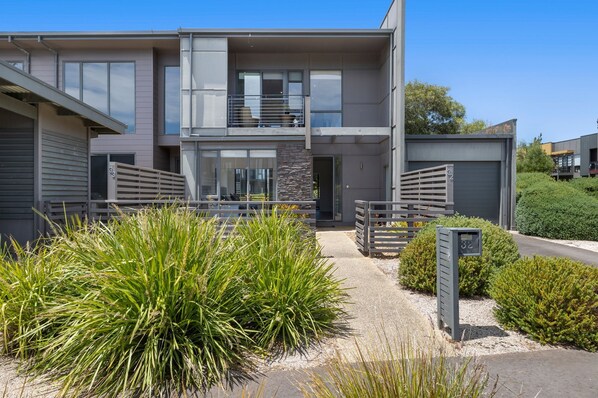 Exterior - Beach & Golf Stays Torquay (Torquay)