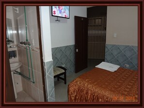 Free WiFi, bed sheets - Hostelling Bustillo (Sucre)
