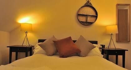 Gails Guest House