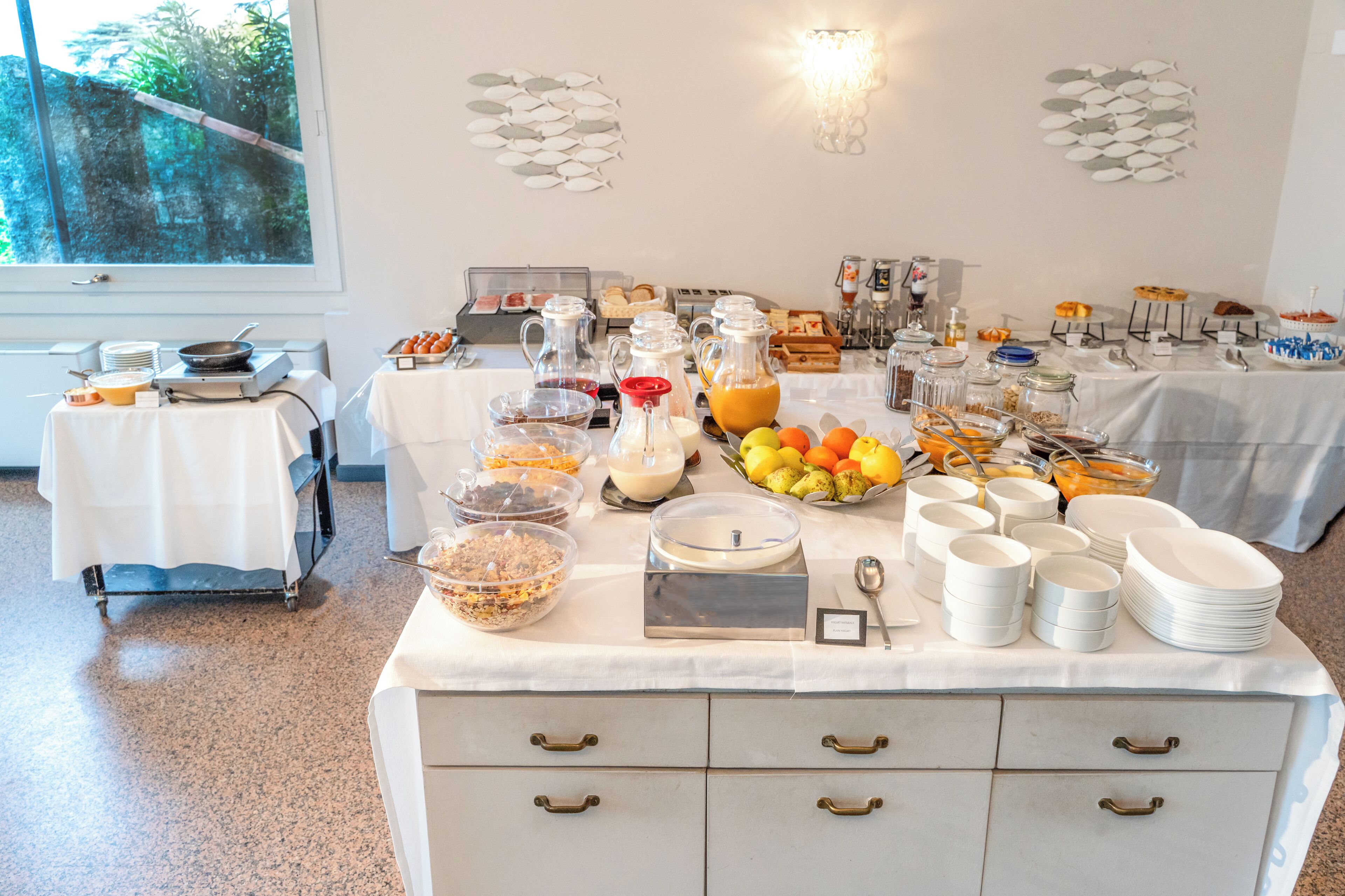 daily buffet breakfast (eur 15 per person)
