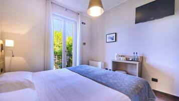 Double or Twin Room, Balcony, Partial Lake View | Premium bedding, in-room safe, iron/ironing board, free WiFi