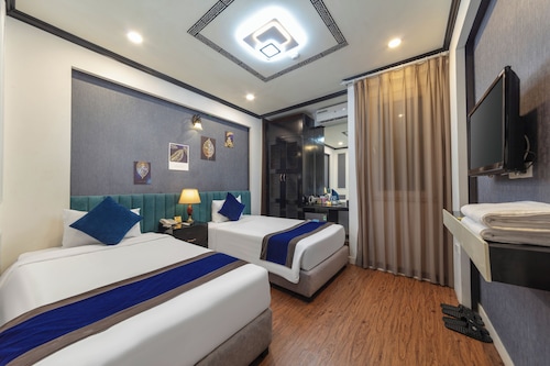 Eclipse Legend Hotel