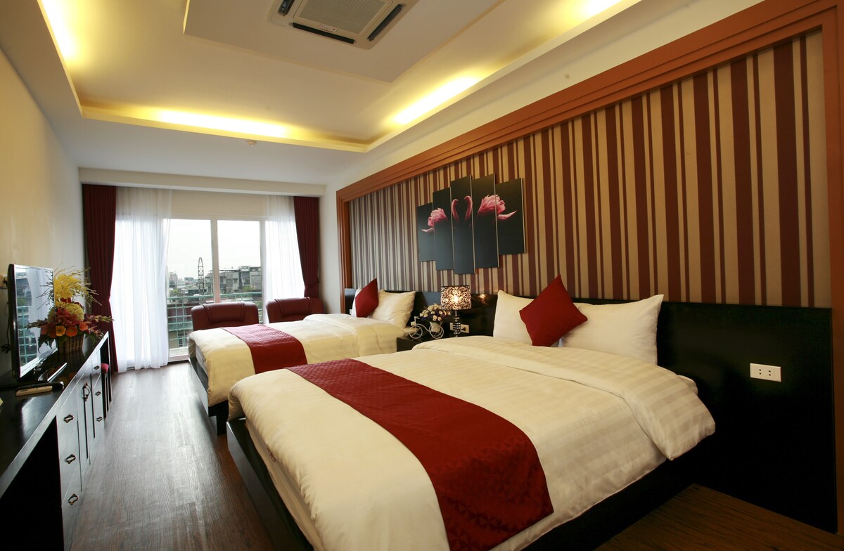 отель затмения