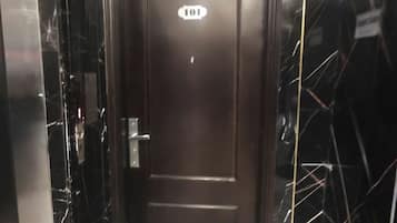 Hot stone massages, Thai massages, massages