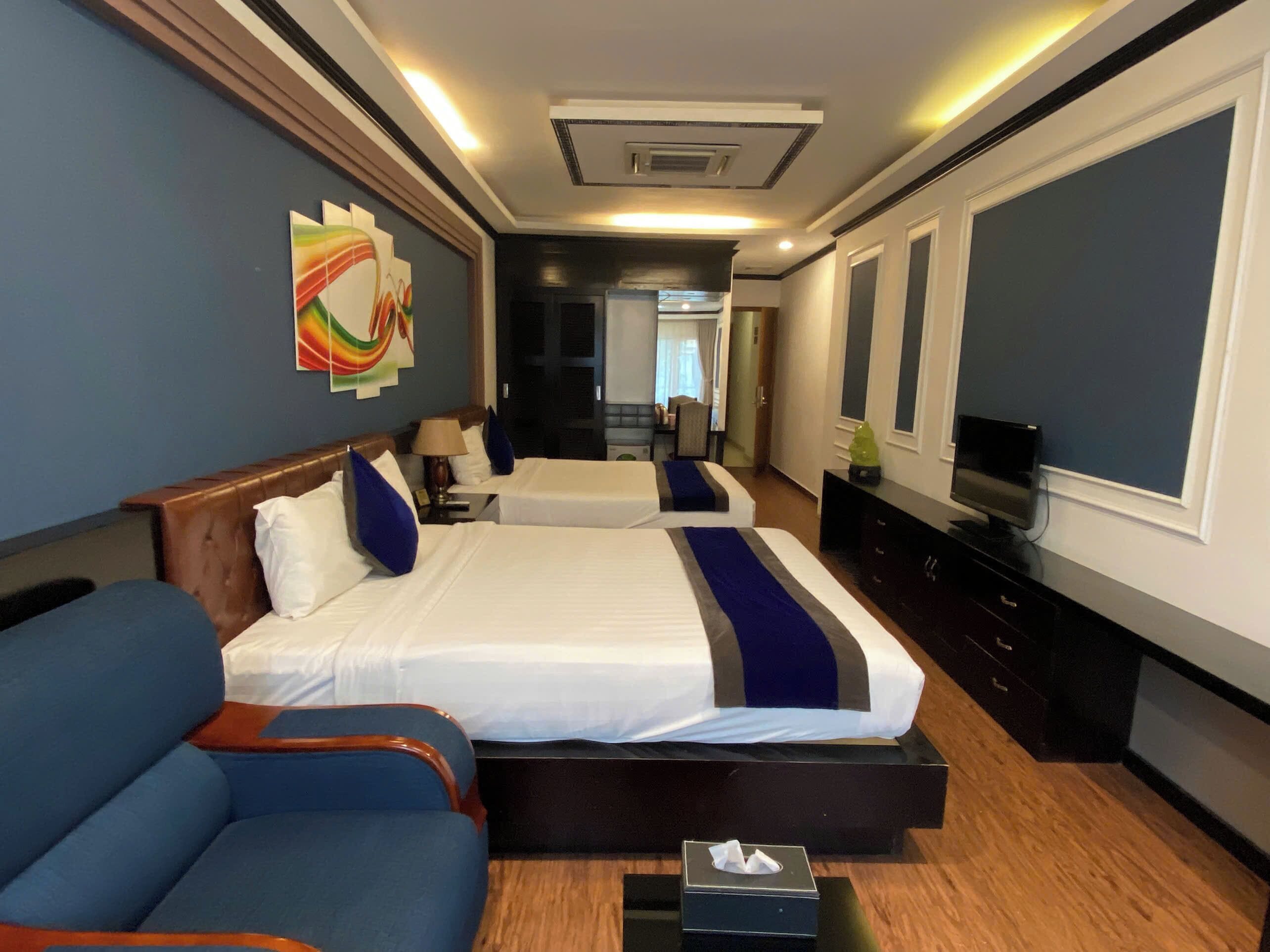 family suite with balcony | 1 bedroom, tempur-pedic beds, minibar, in-room safe