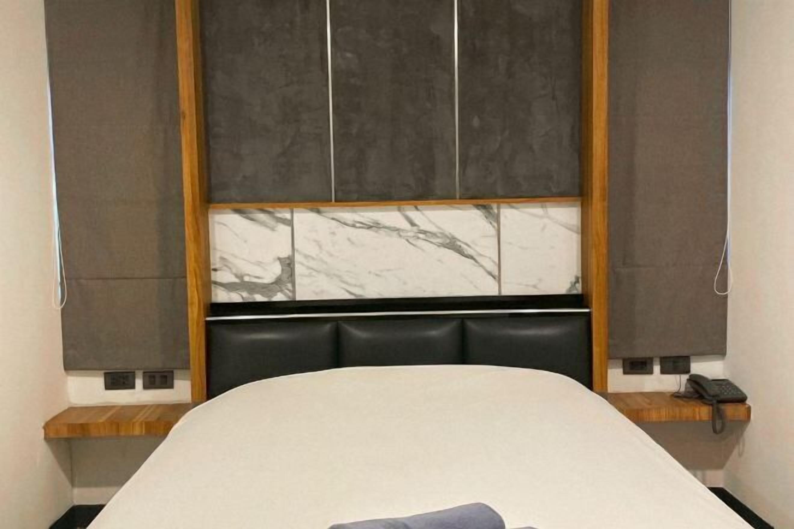 Minibar, in-room safe, blackout drapes, iron/ironing board