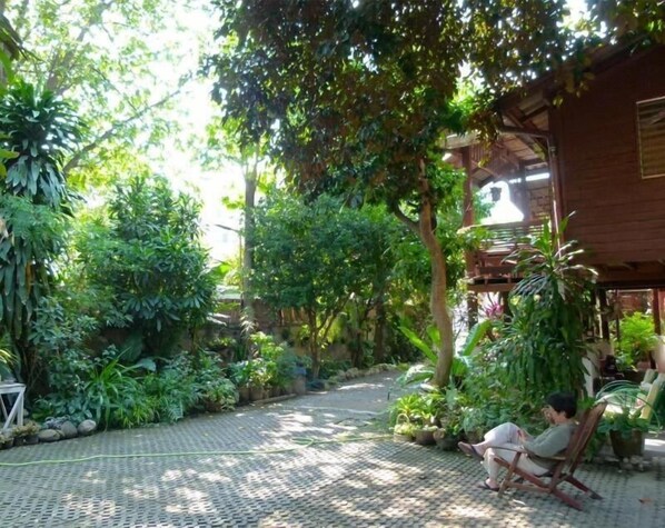 Property grounds - Baan Songjum Homestay (Chiang Mai)