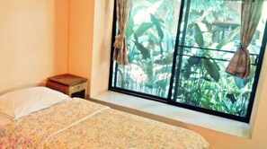 Standard room - Fan  (Min. Age 6 years old) | View from room - Baan Songjum Homestay (Chiang Mai)