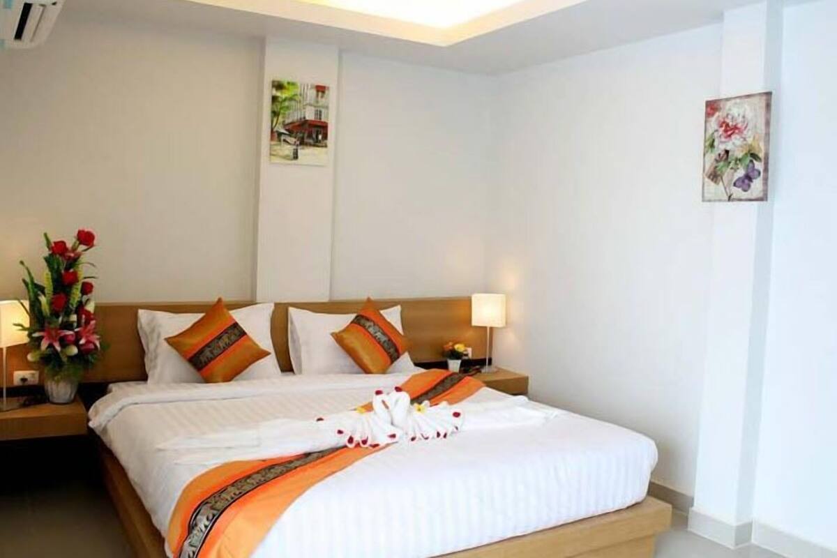 Deluxe Double Bed with Balcony | Minibar, in-room safe, free WiFi
