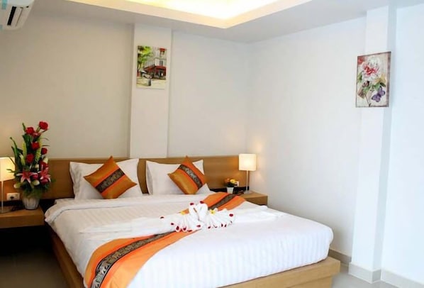 Deluxe Double Bed with Balcony | Minibar, in-room safe, free WiFi
