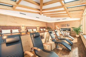 Sauna, hot tub, steam room, body treatments, aromatherapy - Ferienhotel Sonnenhof (Zell am Ziller)