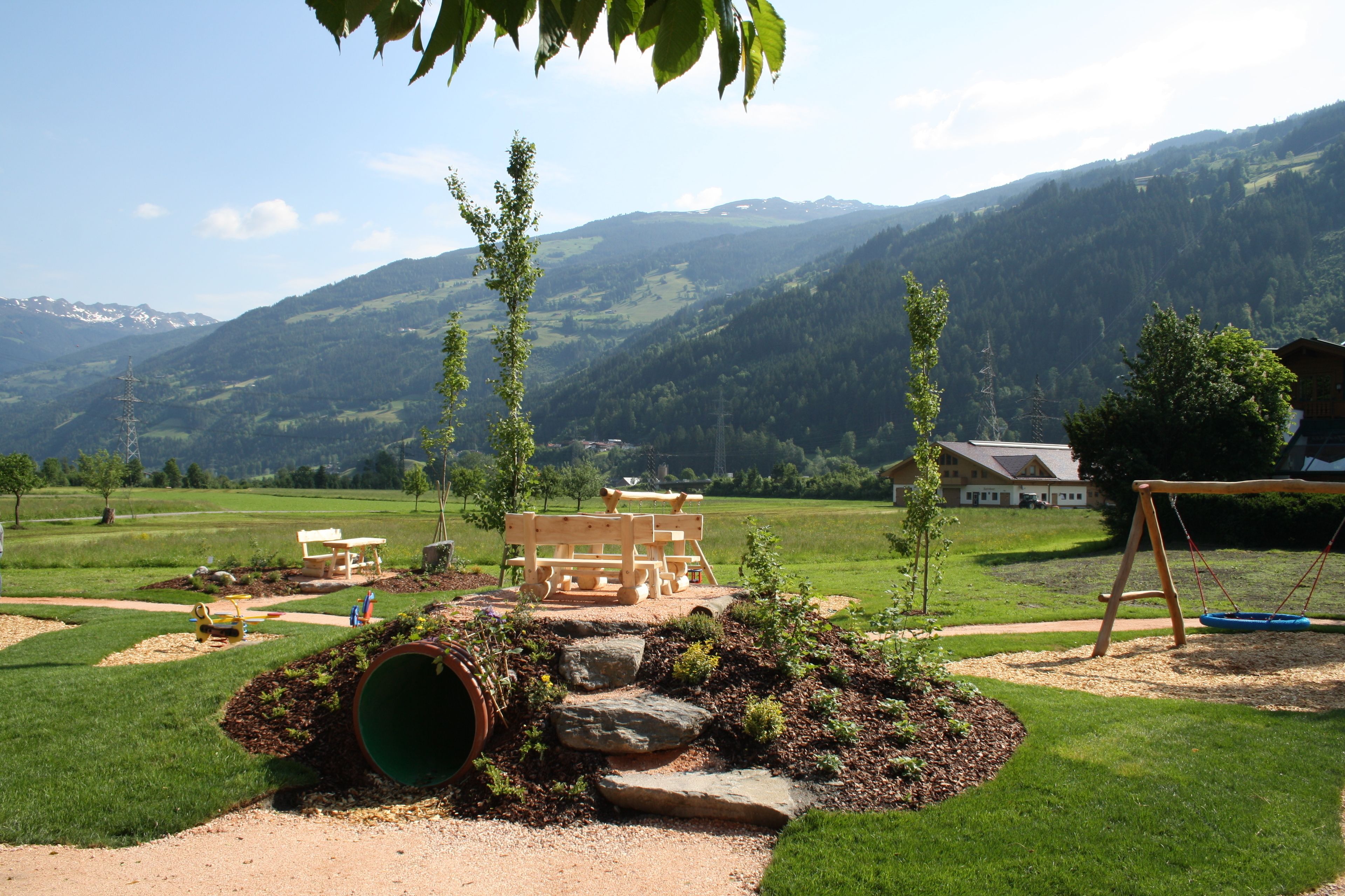 children’s play area – outdoor