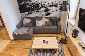 Appartement (Radowid 21) | Individueel gedecoreerd, individueel gemeubileerd