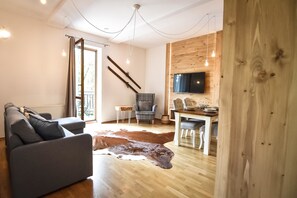 Appartement, 2 slaapkamers (Radowid 17) | Individueel gedecoreerd, individueel gemeubileerd