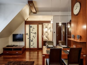 アパートメント 1 ベッドルーム (Radowid 26) | リビング エリア | 薄型テレビ