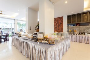 Morgenmadsbuffet hver dag mod et gebyr