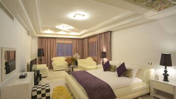 ๋ก์ด ์ค์ํธ | ๊ณ ๊ธ ์นจ๊ตฌ, ์ค๋ฆฌ/๊ฑฐ์ํธ ์ด๋ถ, ์
๋ ํธ ์ปดํฌํธ ์นจ๋, ๋ฏธ๋๋ฐ