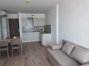Apartment, 1 Bedroom | Private kitchenette | Fridge, electric kettle, cookware/dishes/utensils - Melini Hotel Suites (Paralimni)