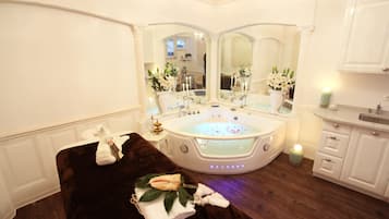 Indoor spa tub