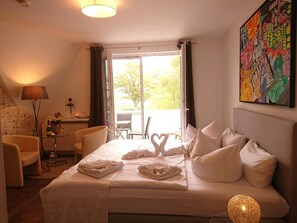 Rollaway beds, free wired Internet