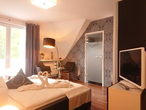 Rollaway beds, free wired Internet