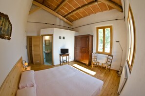 Habitación doble | Escritorio, insonorización, camas extra y wifi gratis 