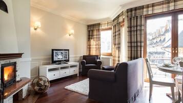 Apartment (K-Romantyczny A2) | Living room