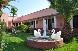 Fachada da propriedade