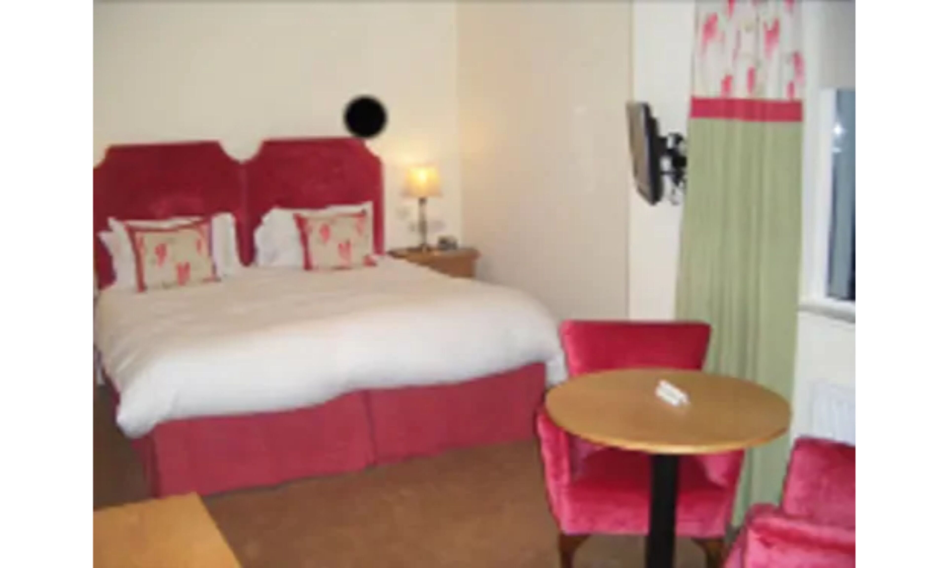 double room | iron/ironing board, free wifi, bed sheets