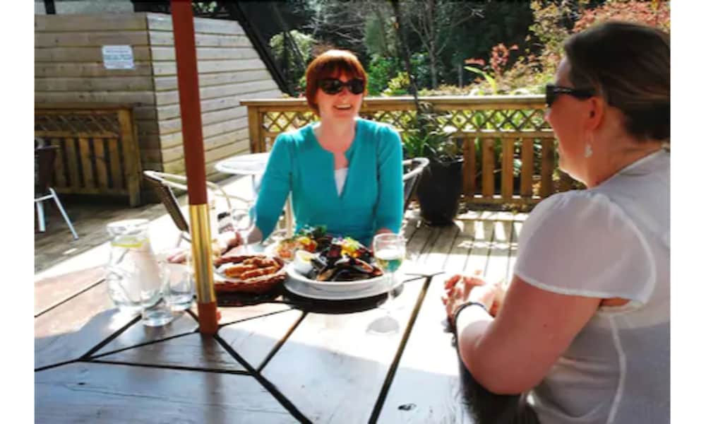 Casey's Hotel by null