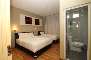 Deluxe-Zimmer | Individuell dekoriert, Schreibtisch, Verdunkelungsvorhänge