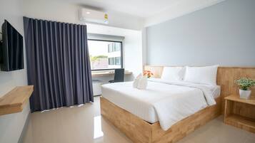 Roupas de cama premium, frigobar, escrivaninha, quartos à prova de som