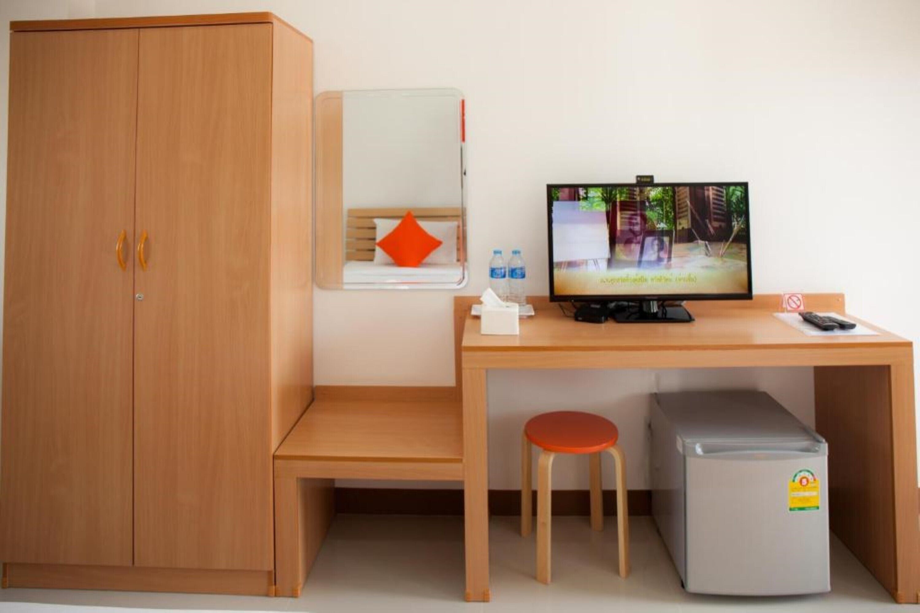 standard double room | premium bedding, minibar, desk, soundproofing